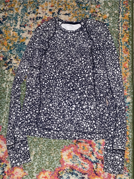 lululemon athletica Tops - lululemon athletica Black and White Floral Crewneck Top